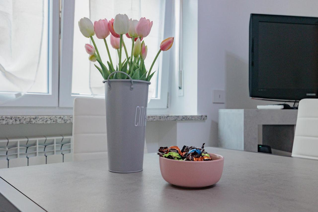 La Casa Di Alessia Nel Centro Di Como - Alessiatravelling Esterno foto