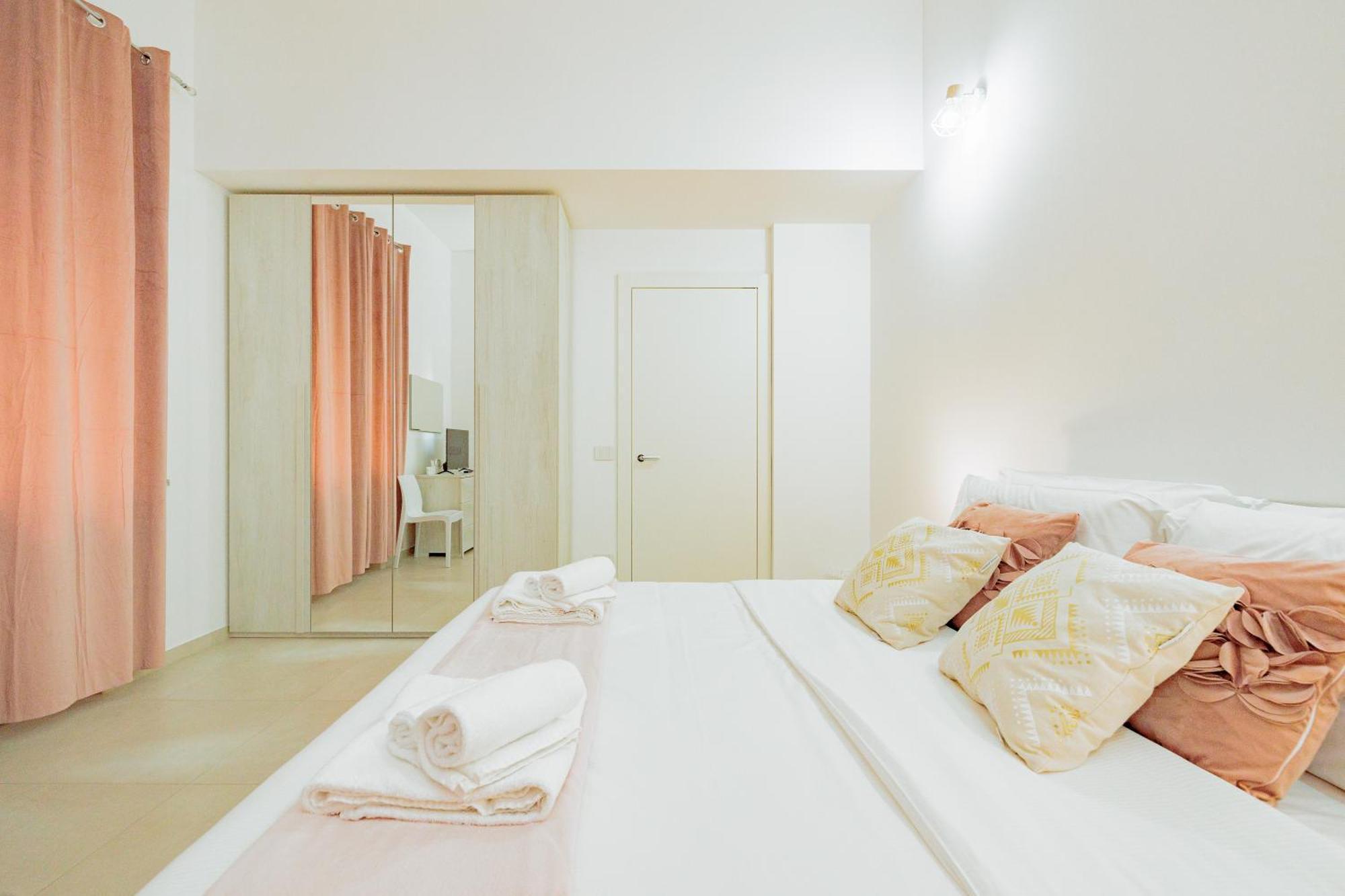 La Casa Di Alessia Nel Centro Di Como - Alessiatravelling Esterno foto
